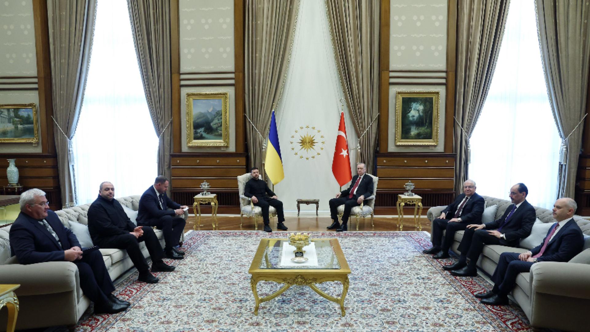 Război în Ucraina, ziua 1178. Reuniuni trilaterale cu Ucraina şi Rusia şi SUA, la Istanbul. Niciun progres în urma discuțiilor de joi / Profimedia