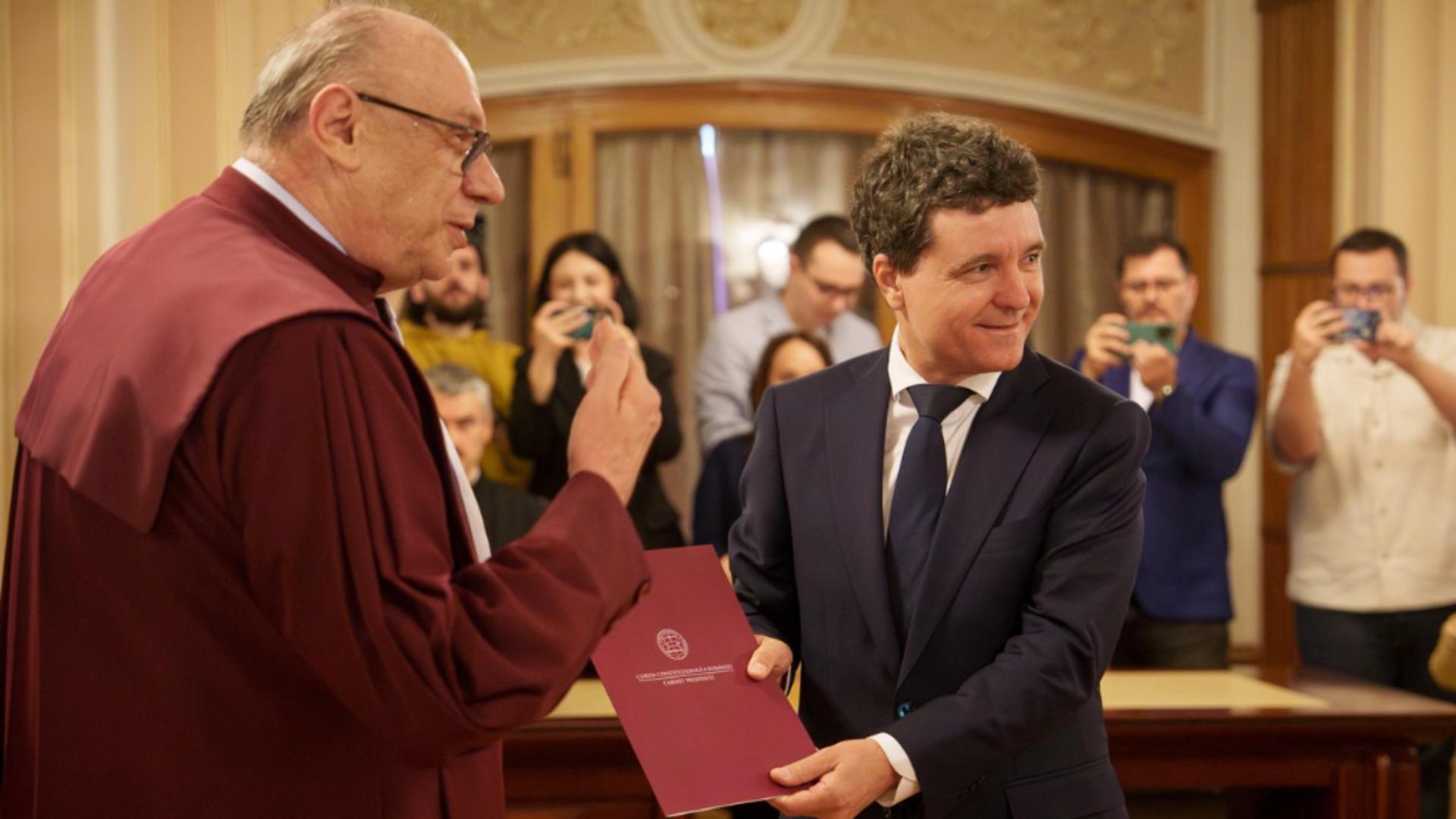 Președintele CCR se pensionează pe 11 iunie. Foto: Profimedia