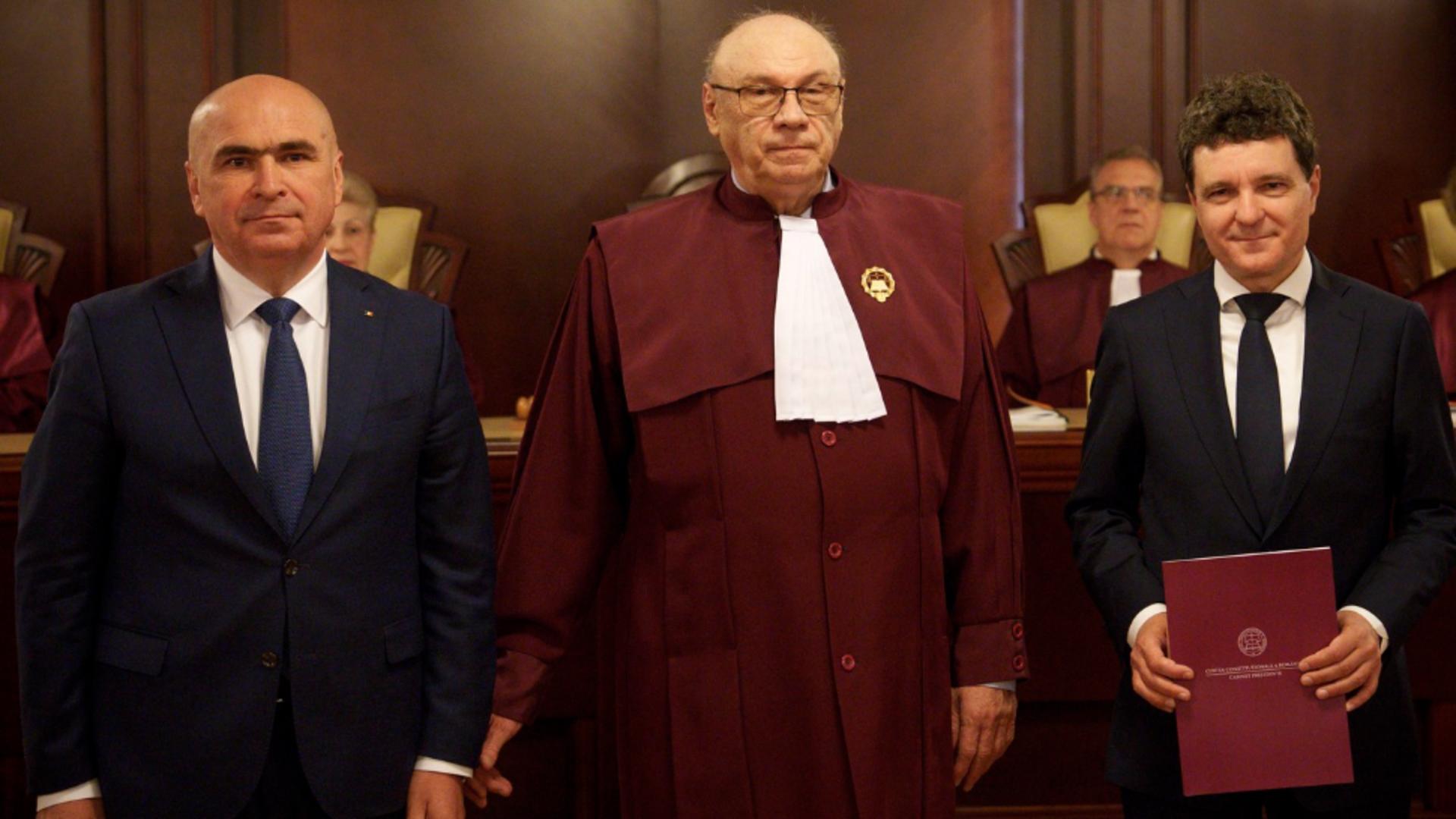 Binomul Președinție–CCR a luat din buzunarul românilor 869 milioane euro. Foto: Profimedia