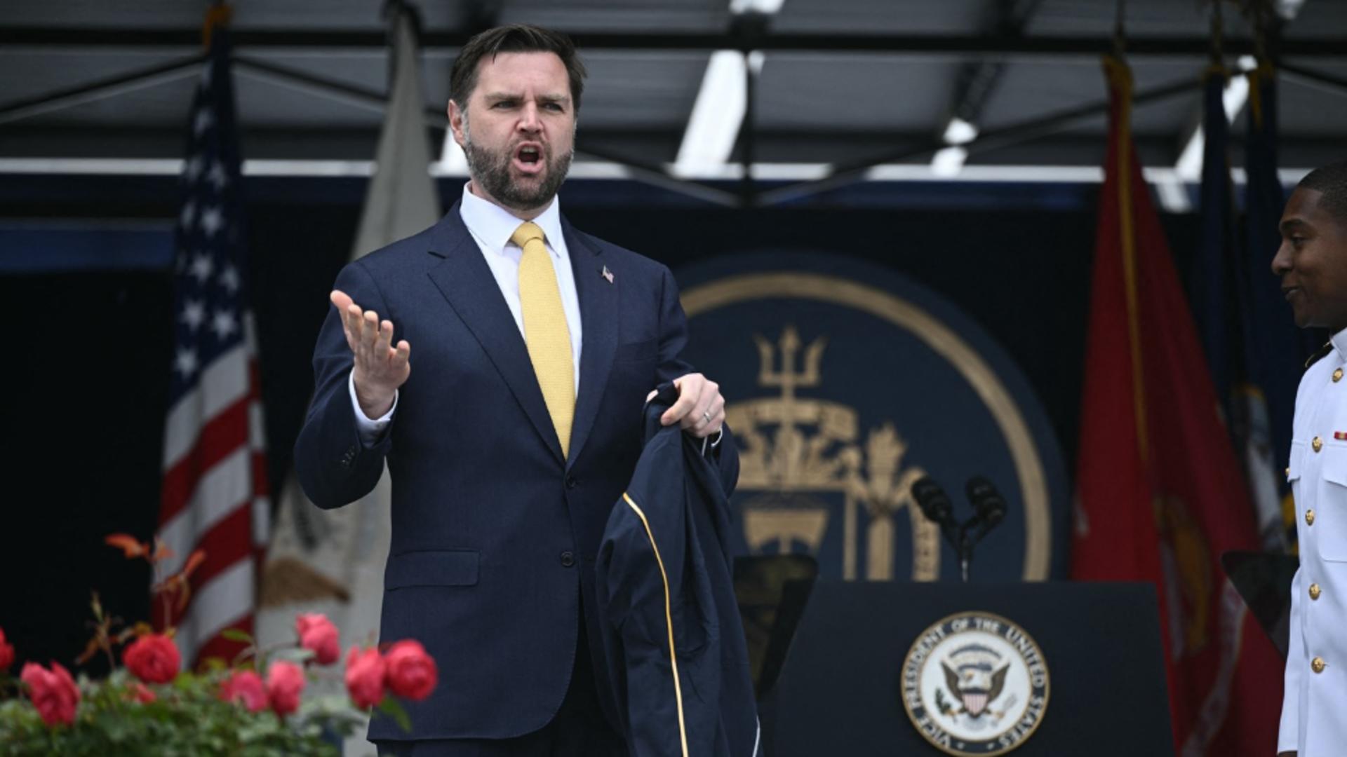 Vance a subliniat că SUA se va preocupa de propriile probleme (Profimedia)