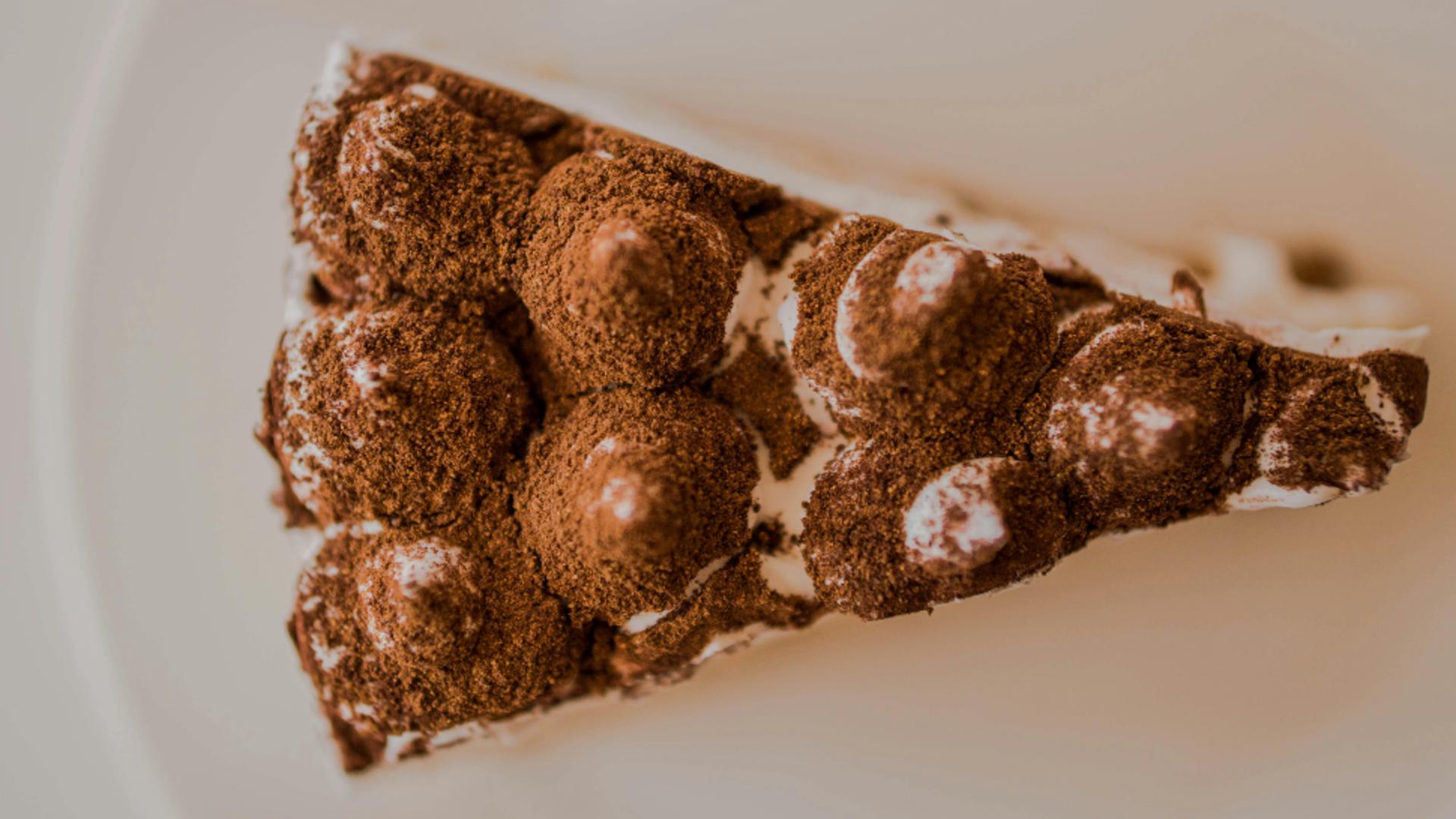 Tort de mere cu ciocolată. Rețeta fără coacere. Se prepară foarte rapid și este un deliciu