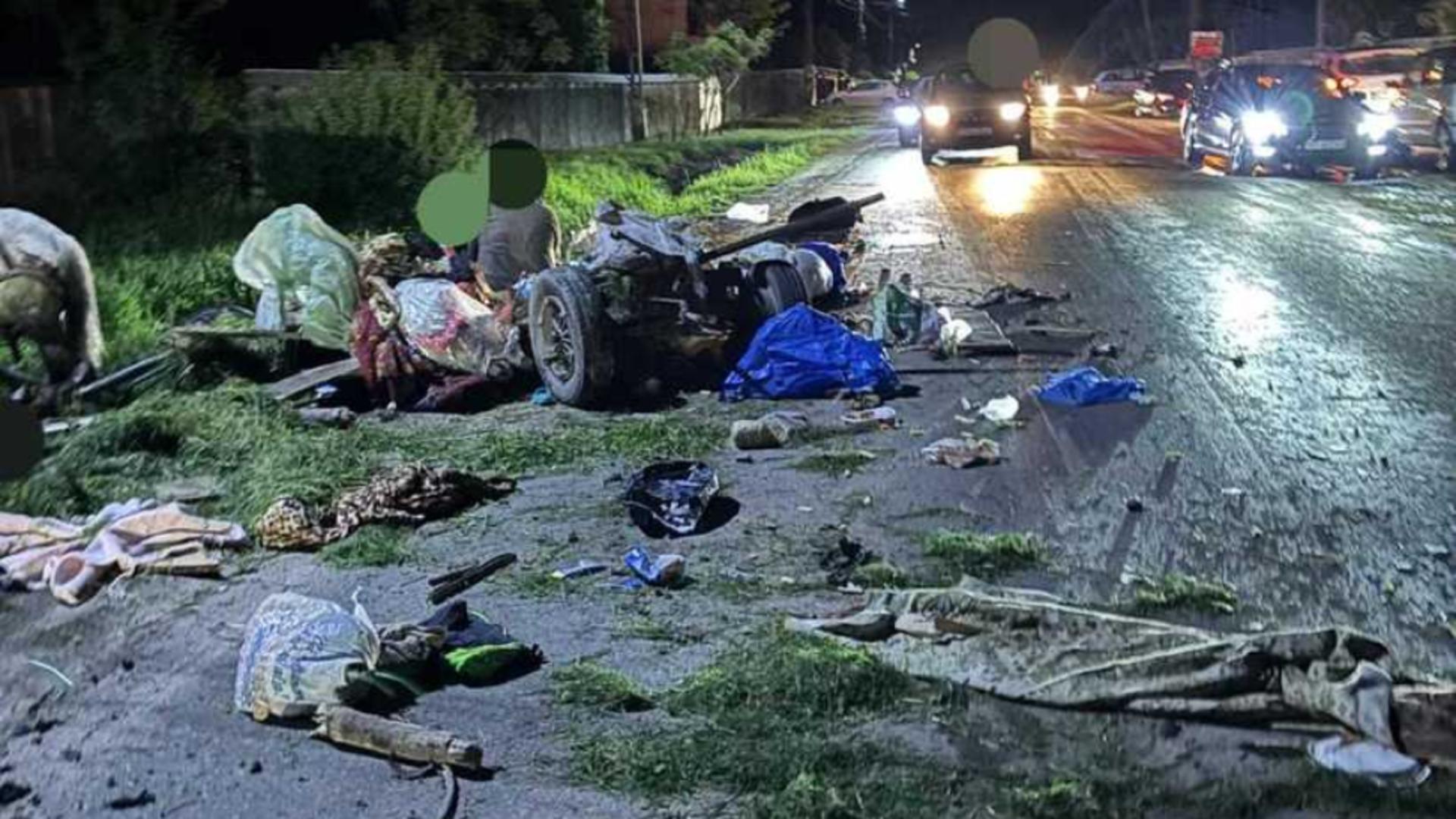 Accident CUMPLIT în Neamț: zece oameni, inclusiv trei copii, răniți după ce o căruță a fost lovită de un șofer băut și fără permis