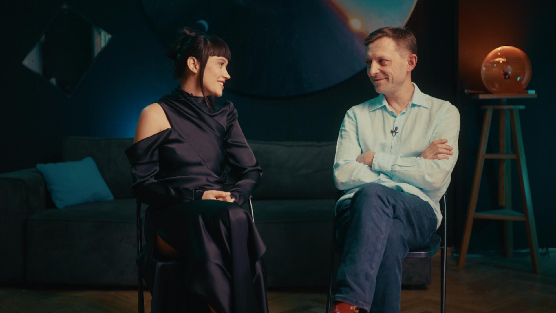 IQOS lansează o platformă experiențială inovatoare în colaborare cu Irina Rimes și Roman Tolici