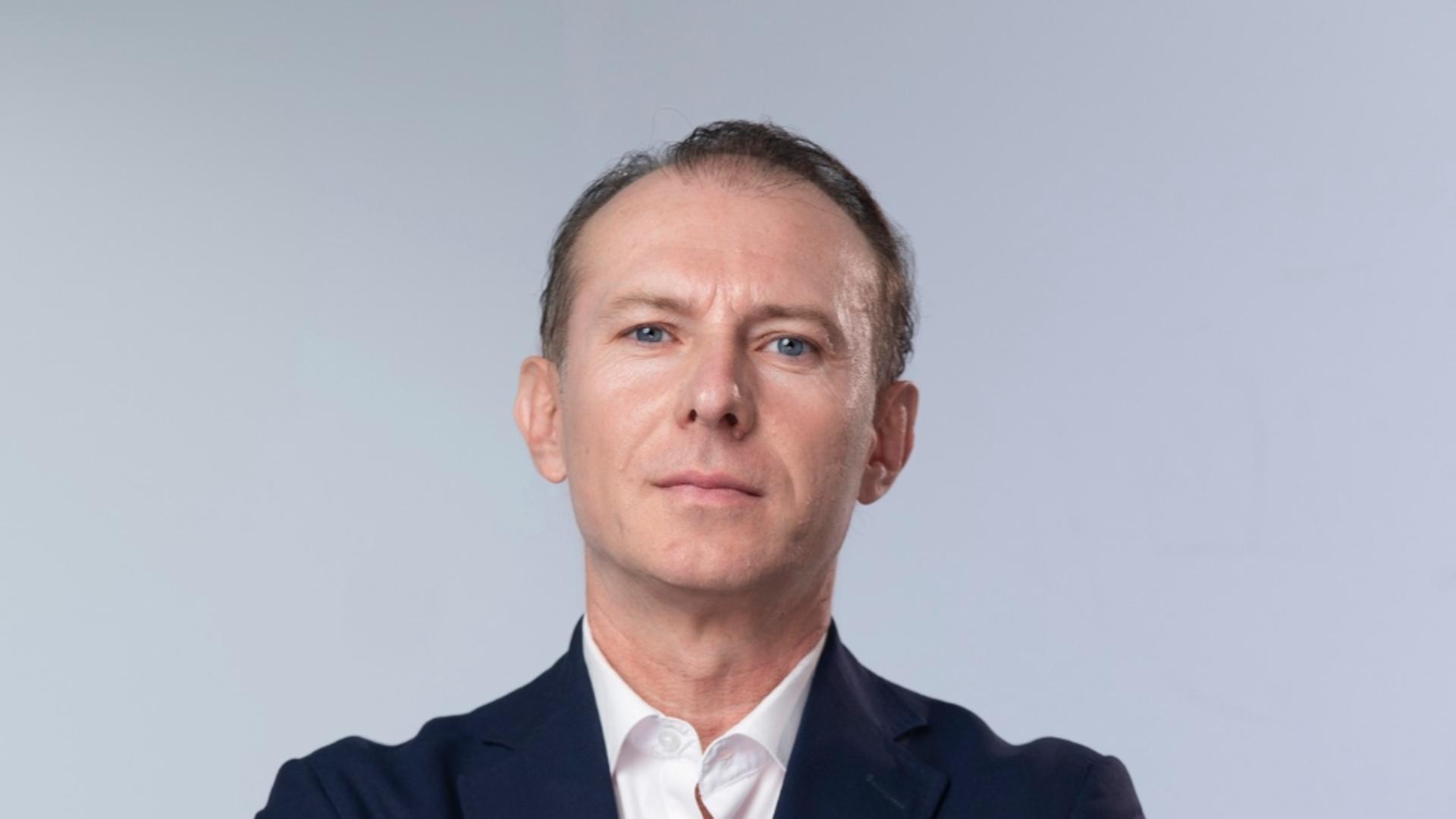 Florin Cîțu susține că soluțiile propuse vor accentua dezastrul economic