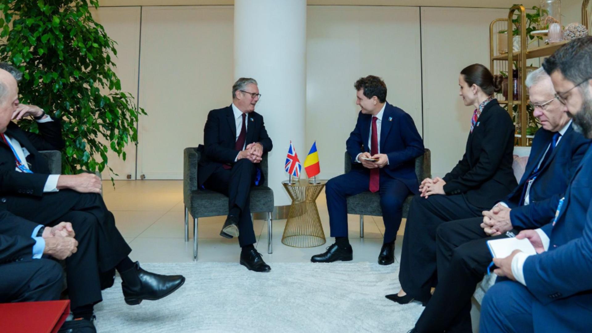 La întâlnire a participat întreaga delegație română (sursă foto/X - Nicușor Dan)