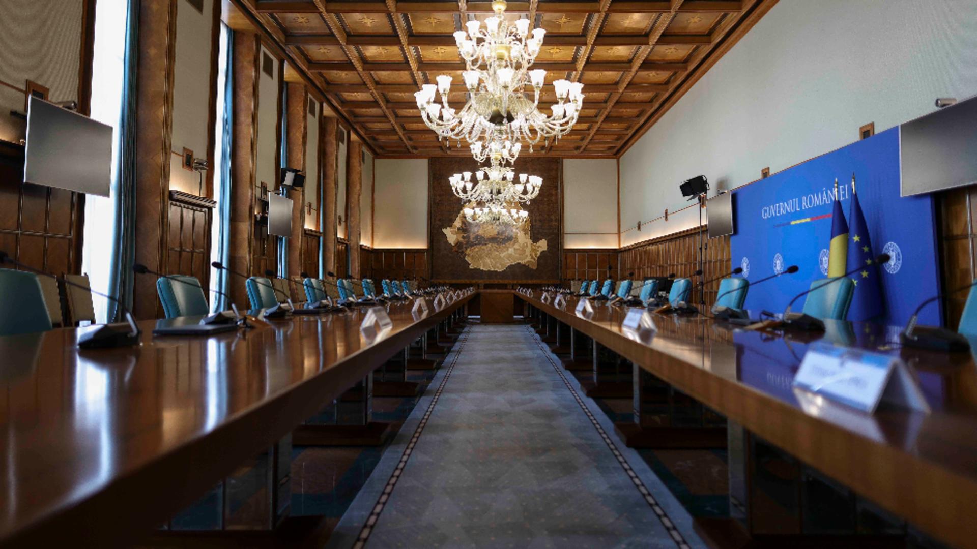 PROTESTE MASIVE, anunțate de sindicate în fața Guvernului: se cere DEMISIA Cabinetului Bolojan / Foto: Inquam Photos