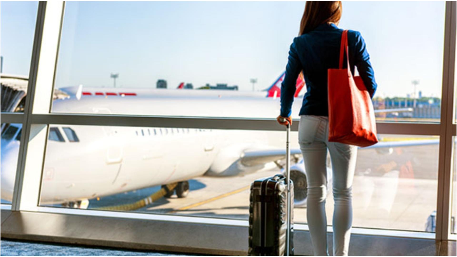 Hainele cu care nu trebuie să te îmbraci atunci când zbori cu avionul