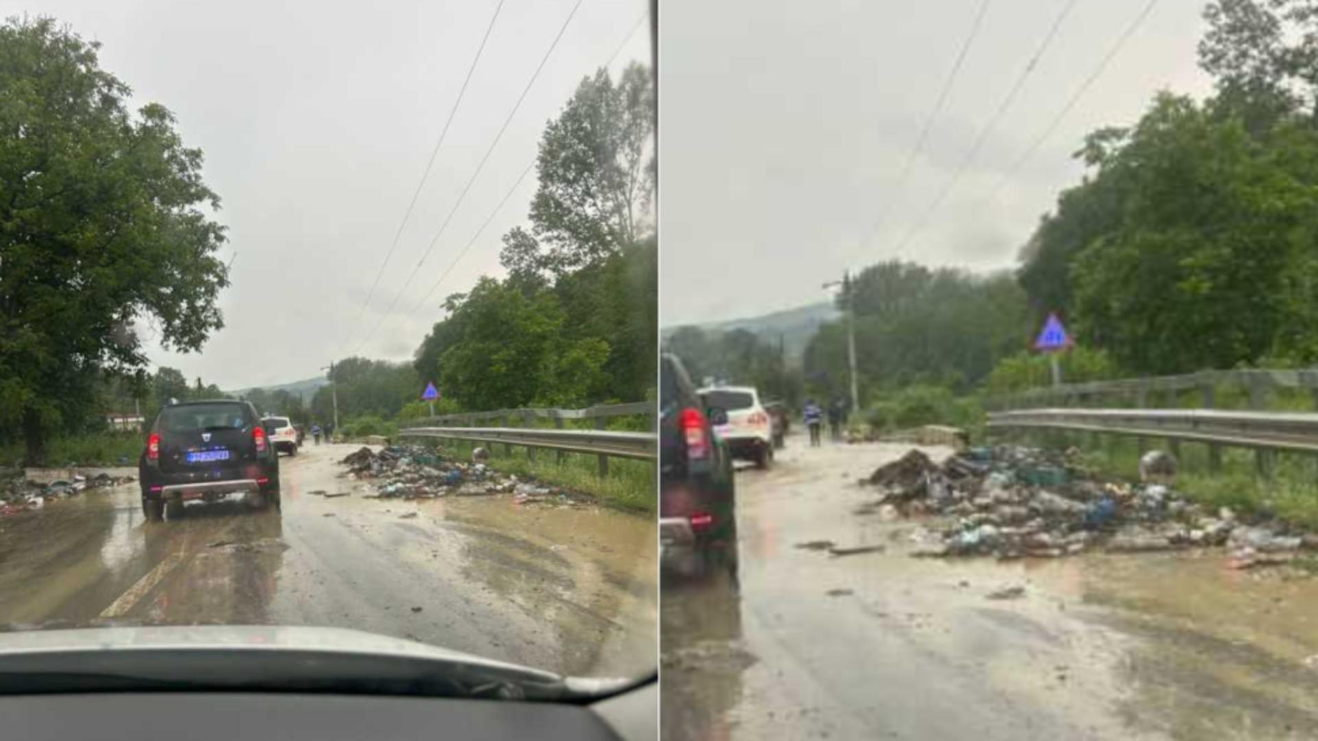 Trafic blocat pe un drum intens circulat din Buzău. FOTO: DRDP Buzau