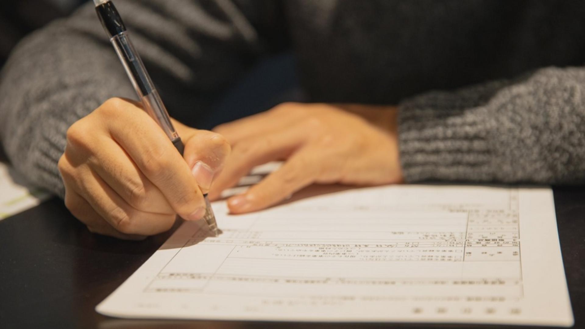 Cum încearcă Sistemul să distrugă mișcarea suveranistă