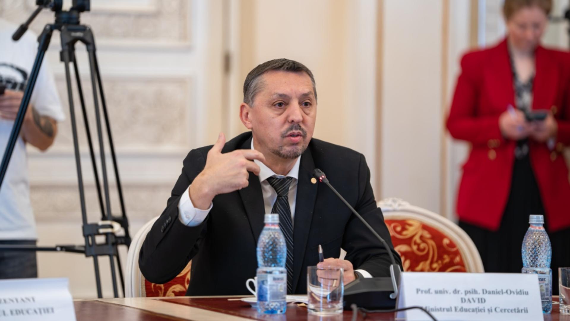 Ministrul Educației anunță schimbări majore în învățământul universitar. FOTO: Facebook