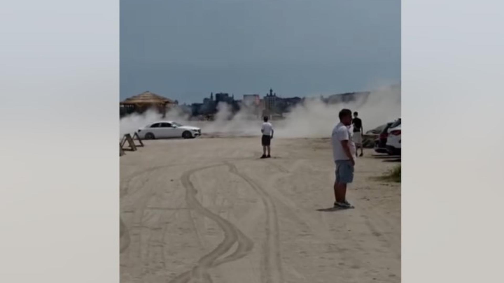 Teribilism: S-a dus pe plajă ca să facă...drifturi! Foto/Captură video