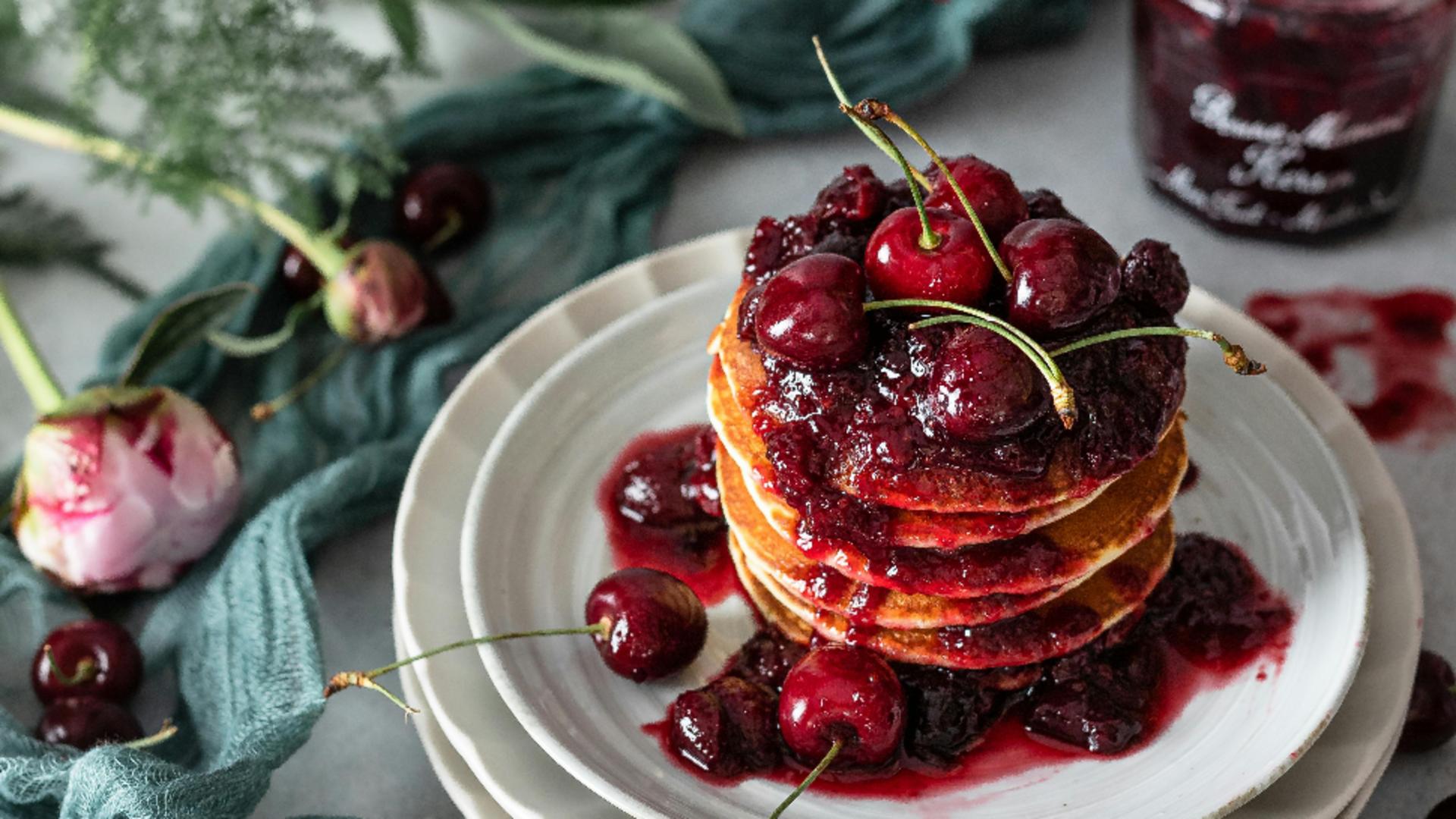 Cât zahăr se pune la un kilogram de vișine, pentru a obține consistența perfectă și cea mai gustoasă dulceață?