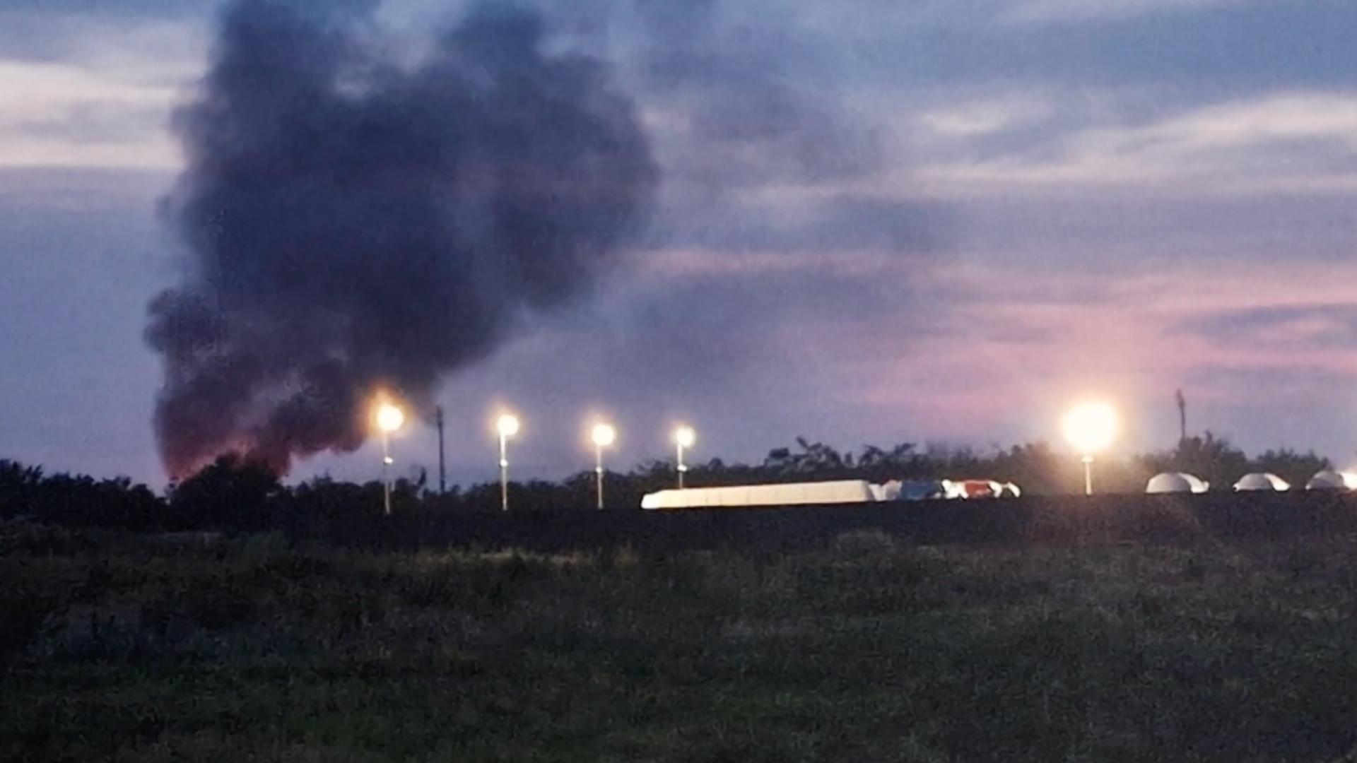 Incendiu violent, lână o stație GPL de lângă Capitală: zeci de case, în pericol să se facă scrum