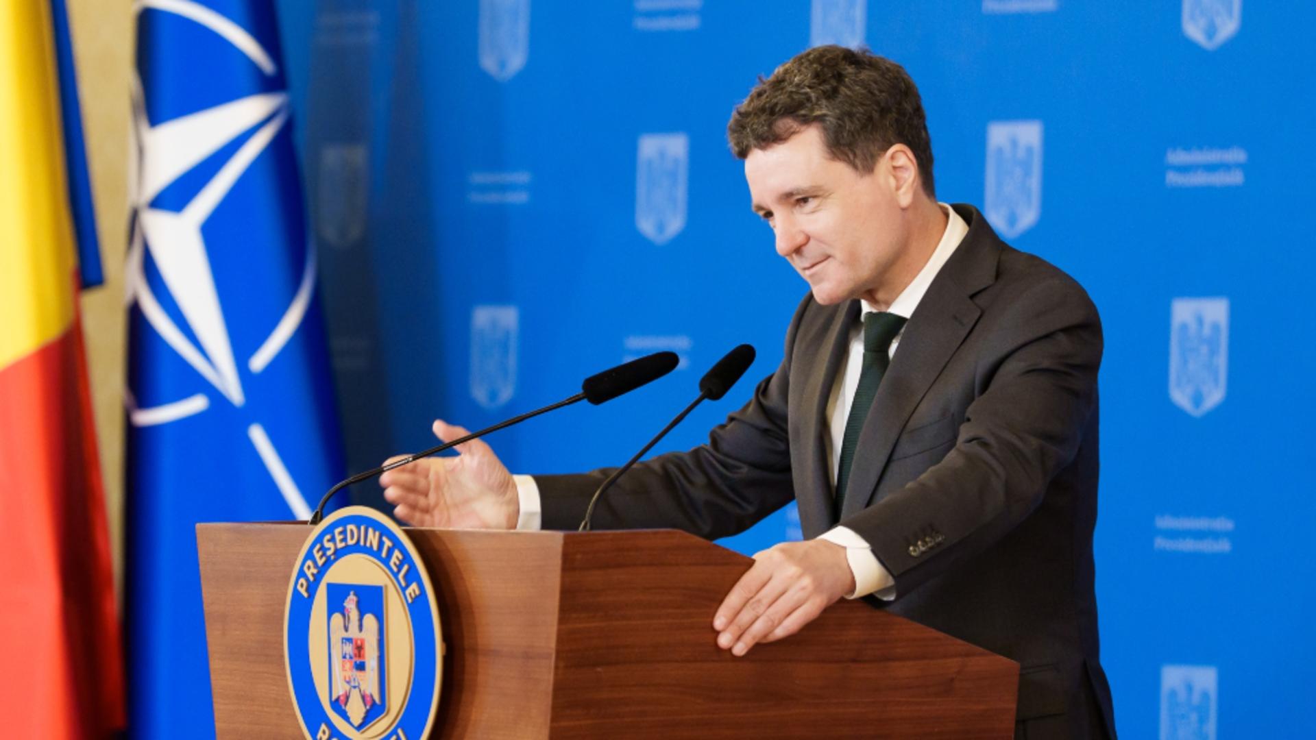 Nicușor Dan nu ar fi absolvit Universitatea Sorbona