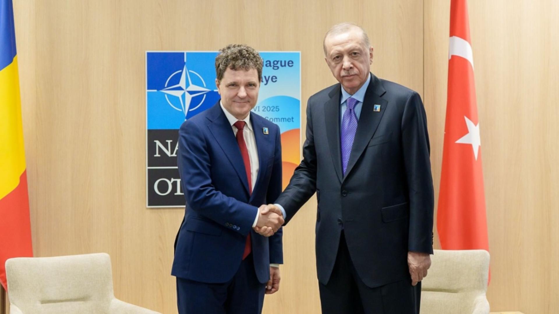 Nicușor Dan, întâlnire de gradul 0 cu președintele Turciei. FOTO: Facebook