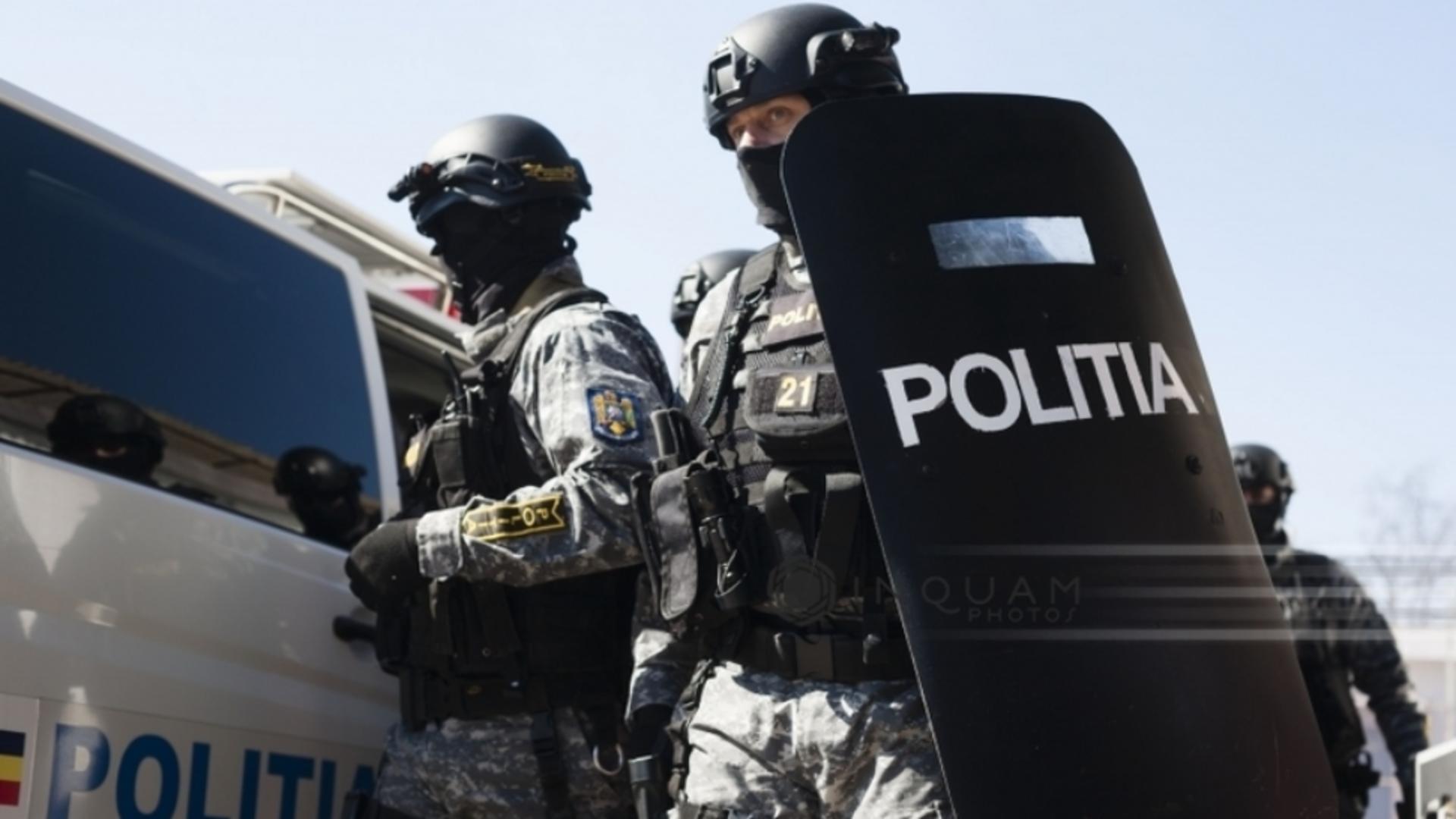 Botoșănean reținut după ce a înșelat un bărbat din Bistrița-Năsăud promițând influență în justiție