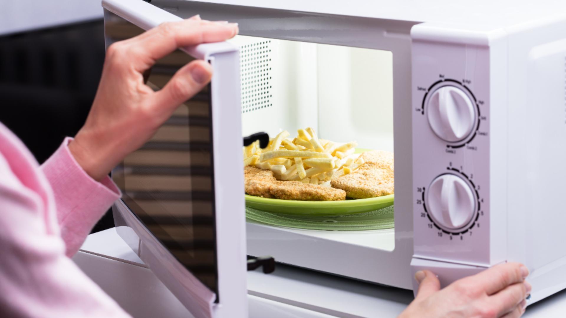 Cele 4 aparate care consumă ENERGIE chiar și când dormi: te usucă, treptat, la buzunar. Cum reducem consumul: sfaturi practice / Profimedia