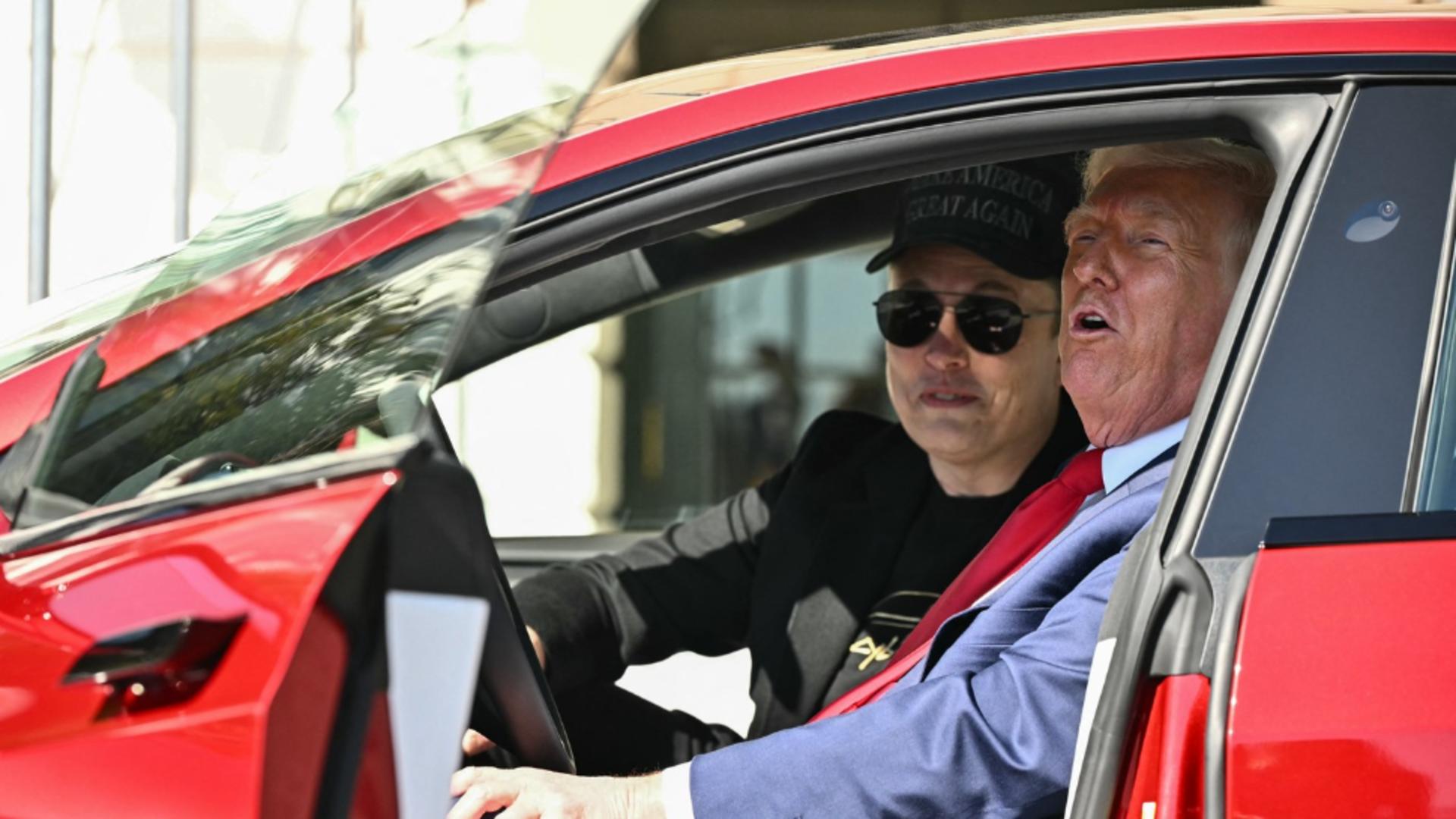 Ruptura dintre Trump și Musk a dus la prăbușirea acțiunilor Tesla (Profimedia)