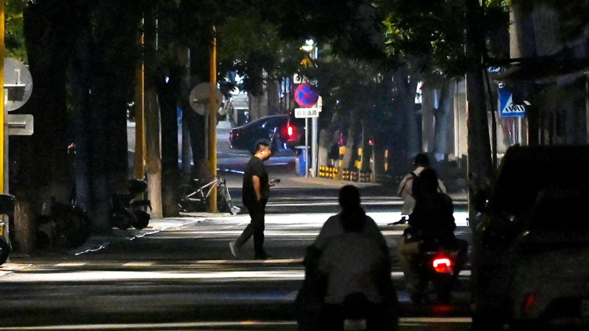 Pietoni loviți de o mașină scăpată de sub control, în fața unei școli din Beijing. Mai mulți răniți/ Profimedia