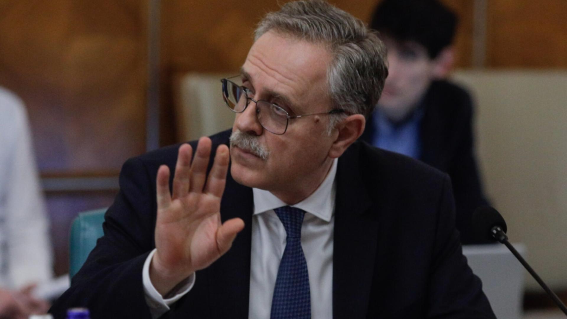 Fostul vicepreședinte ASF Cristian Roșu are soția angajată la comisia parlamentară care ar trebui să verifice Autoritatea