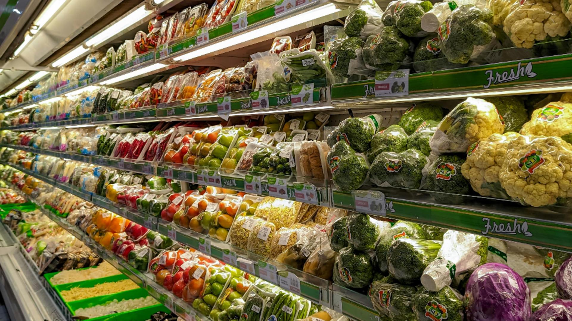 Studiu  îngrijorător: Salatele gata preparate din supermarketuri, contaminate cu un parazit