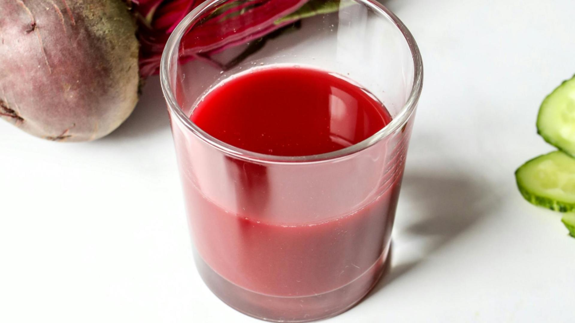 Ce trebuie să bei seara înainte de culcare. Băutura care ajută digestia, protejează inima și ficatul