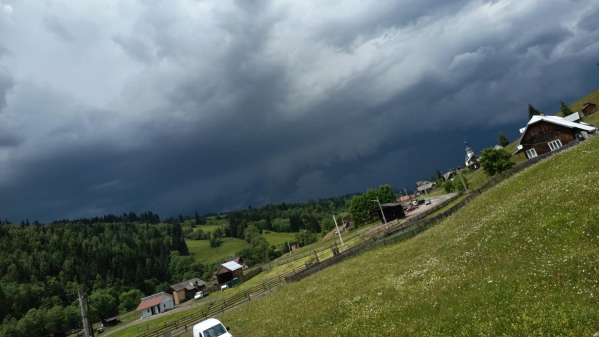 Un ciclon care a făcut prăpăd în Europa a lovit România