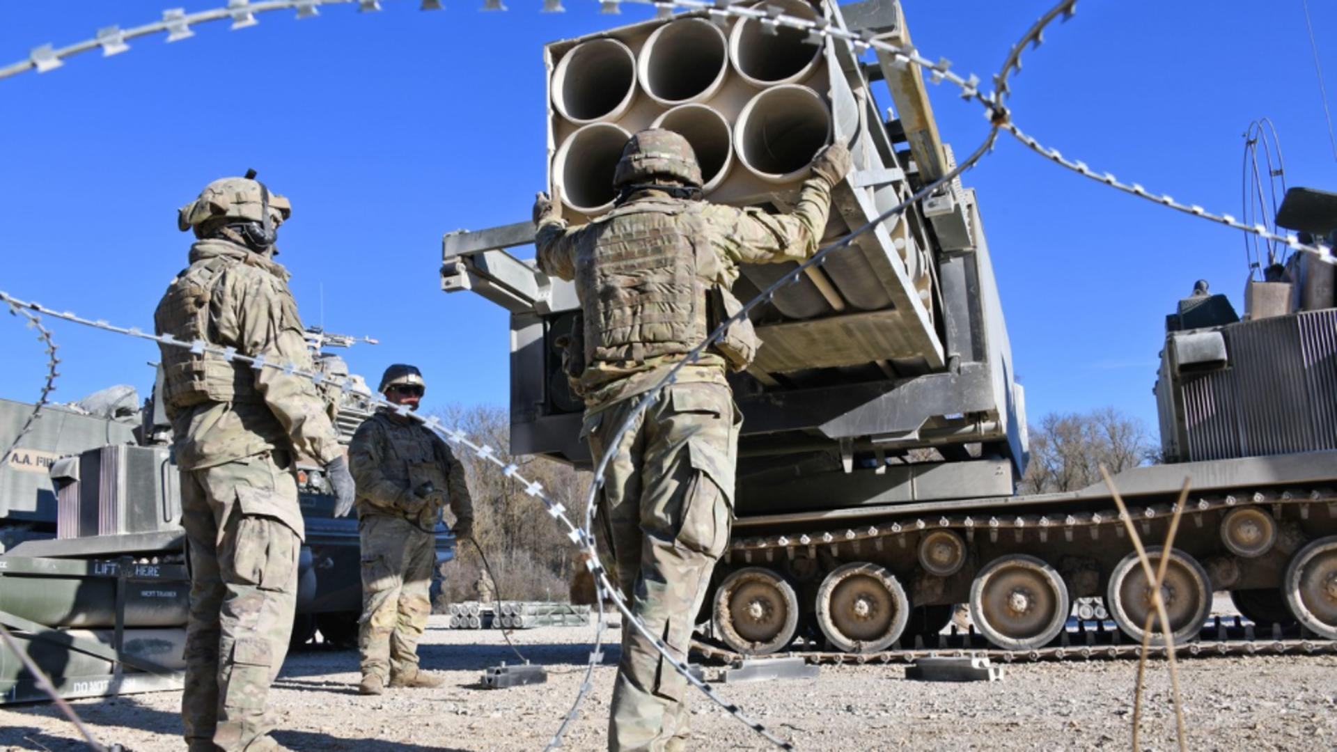 Trump a hotărât! SUA nu-i apără pe „rău-platinici”. Foto/Profimedia