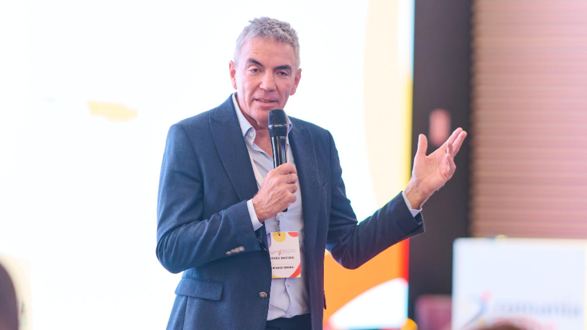 De la șpagă la reformă. Cum a ajuns un infractor fiscal – protejat de binomul Coldea-Dumbravă – să conducă reforma statului român