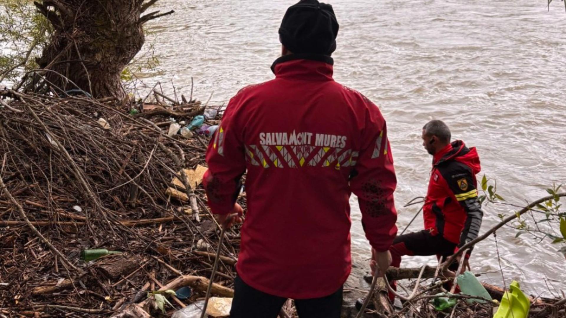 Semnal de alarmă al salvamontiștilor, în sezonul cald: Într-o singură zi, am fost solicitați să căutăm doi minori înecați/ Facebook