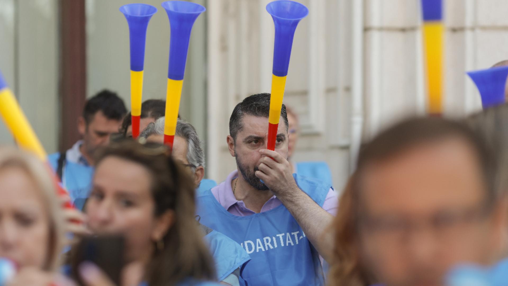 Revoltă după ce Bolojan a tăiat pensiile și salariile: se anunță noi proteste / Foto: Inquam Photos