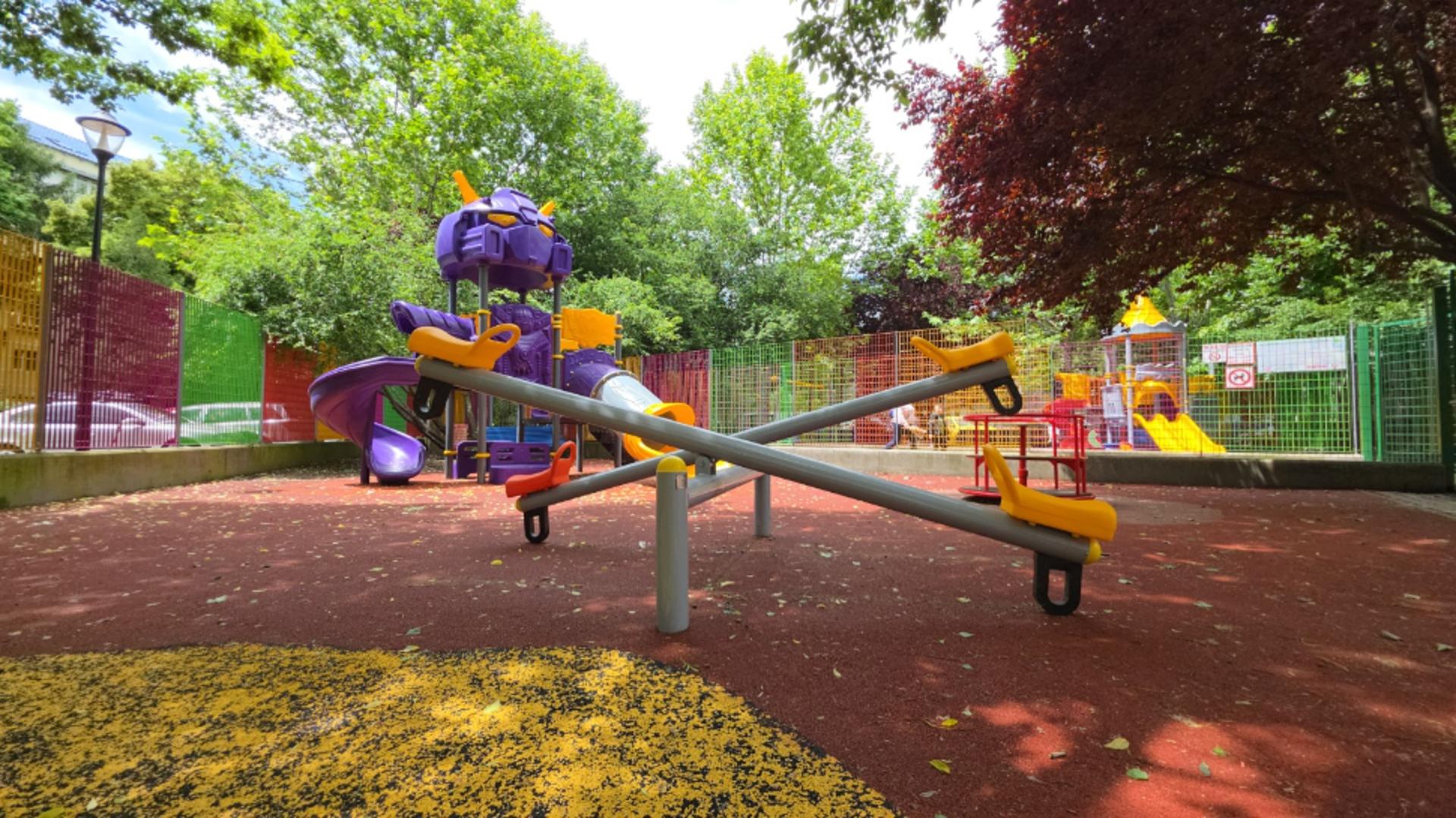 Peste 70% dintre locurile de joacă din Sectorul 4 au fost modernizate