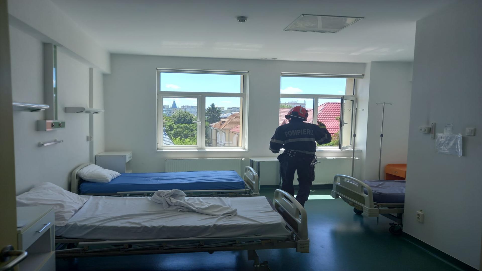 Managerul maternității din Iași, primele declarații despre incendiu: "Dacă o lungeam mult, era risc mare". Unde a pornit focul