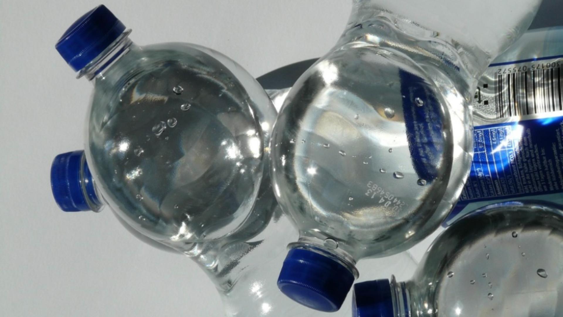 Amenzi de 2 milioane de lei de la ANPC, după controale la producători, distribuitori și comercianți de apă - nereguli grave