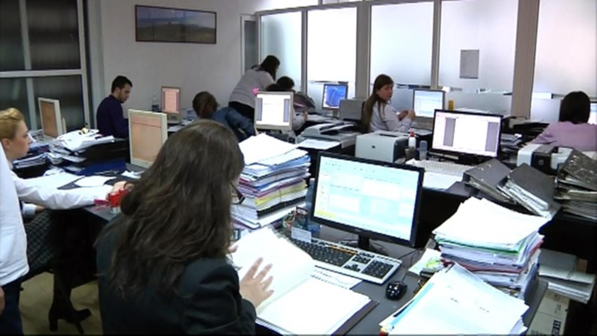 Numărul bugetarilor, în scădere