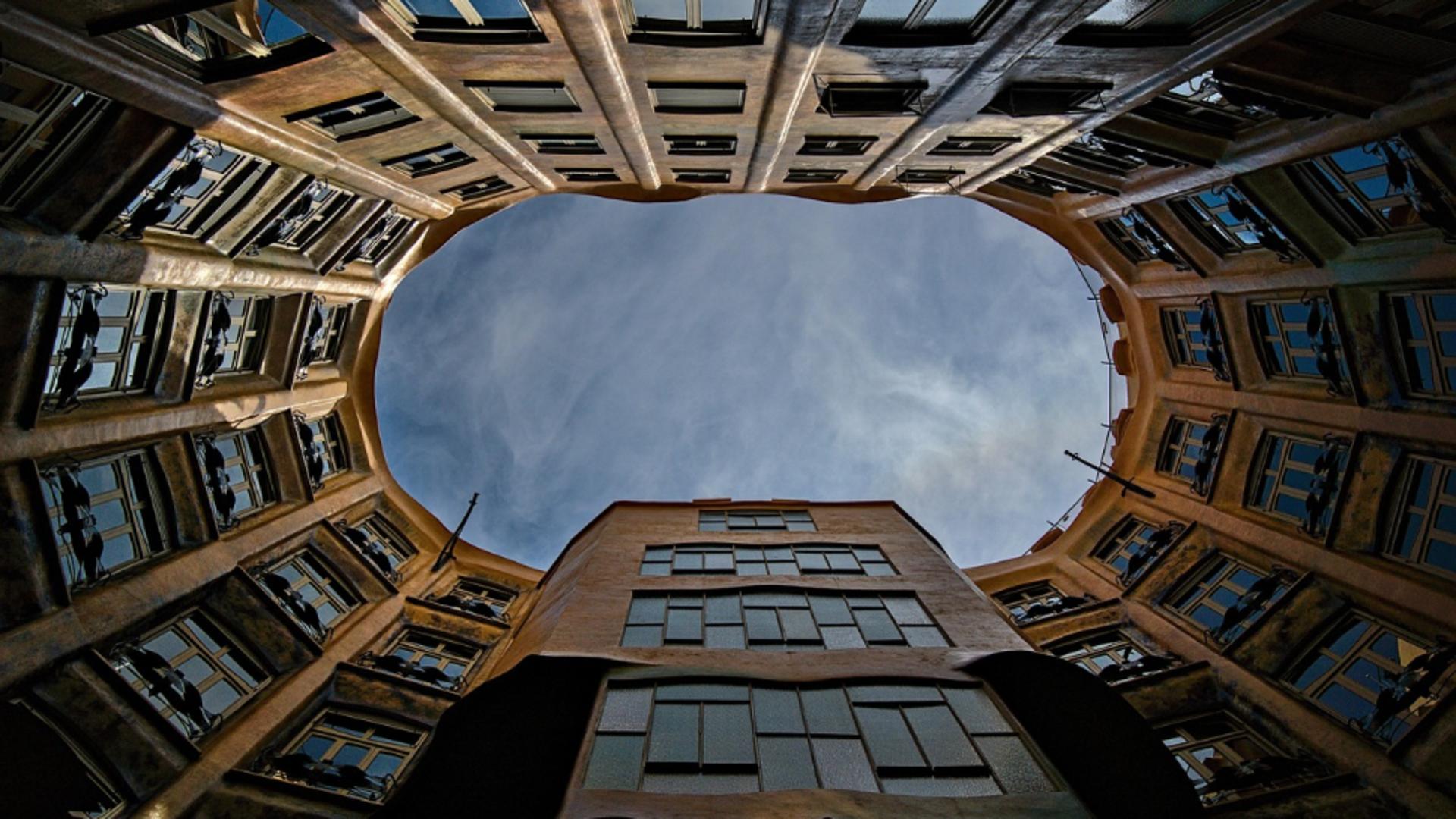 Lovitură pentru românii care vor să-și cumpere locuințe în luna iulie. Ilie Bolojan le spulberă visele cu impunerea unei condiții obligatorie