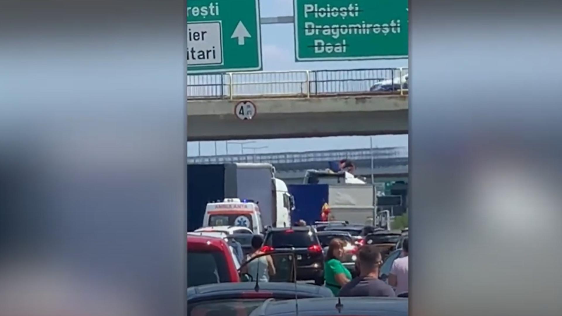 Camionagii se îndreaptă spre Capitală. Foto/Profimedia