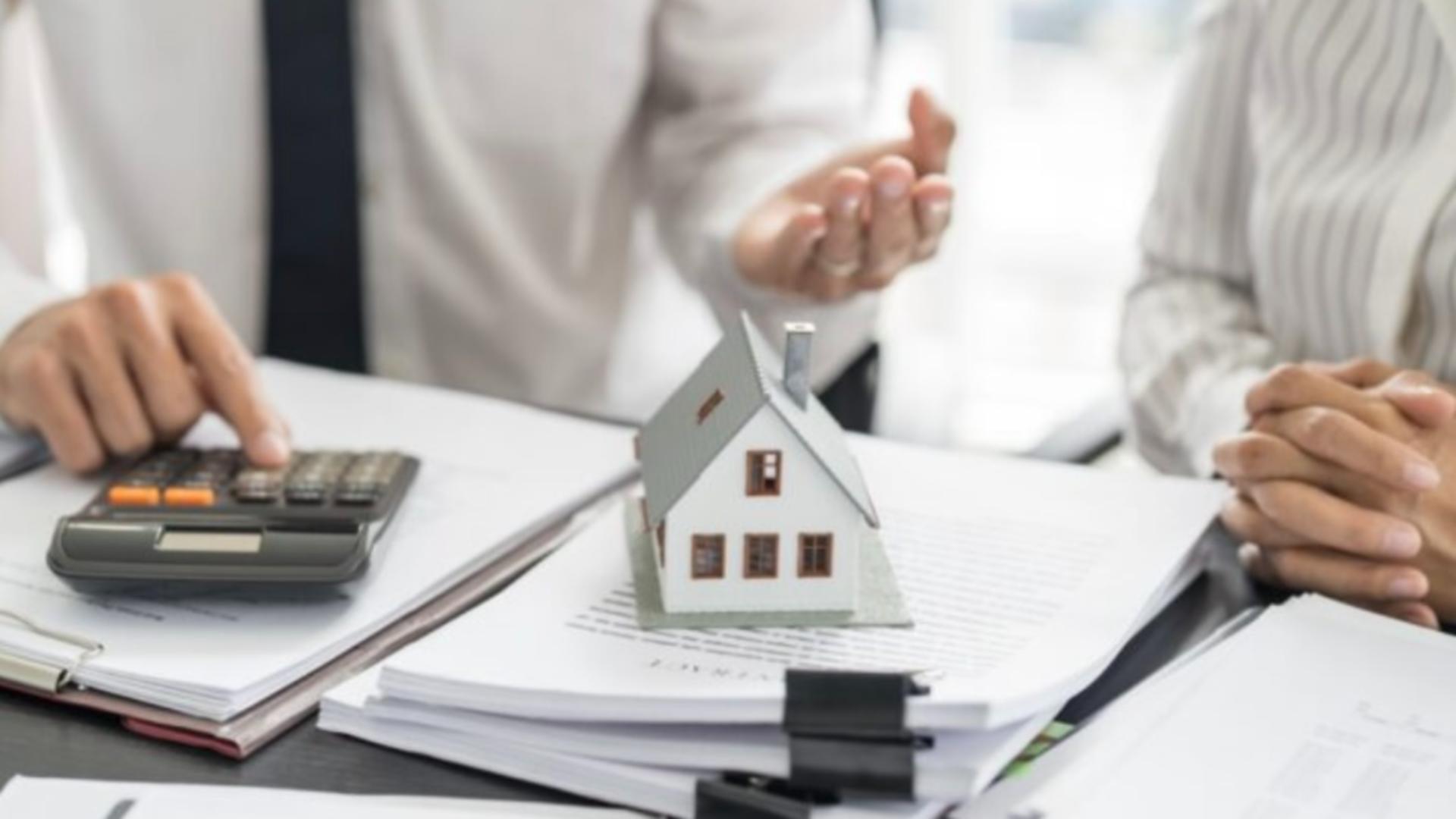 Parlamentarii cu locuințe în București și Ilfov nu mai pot deconta cazarea. Nicușor Dan a promulgat legea