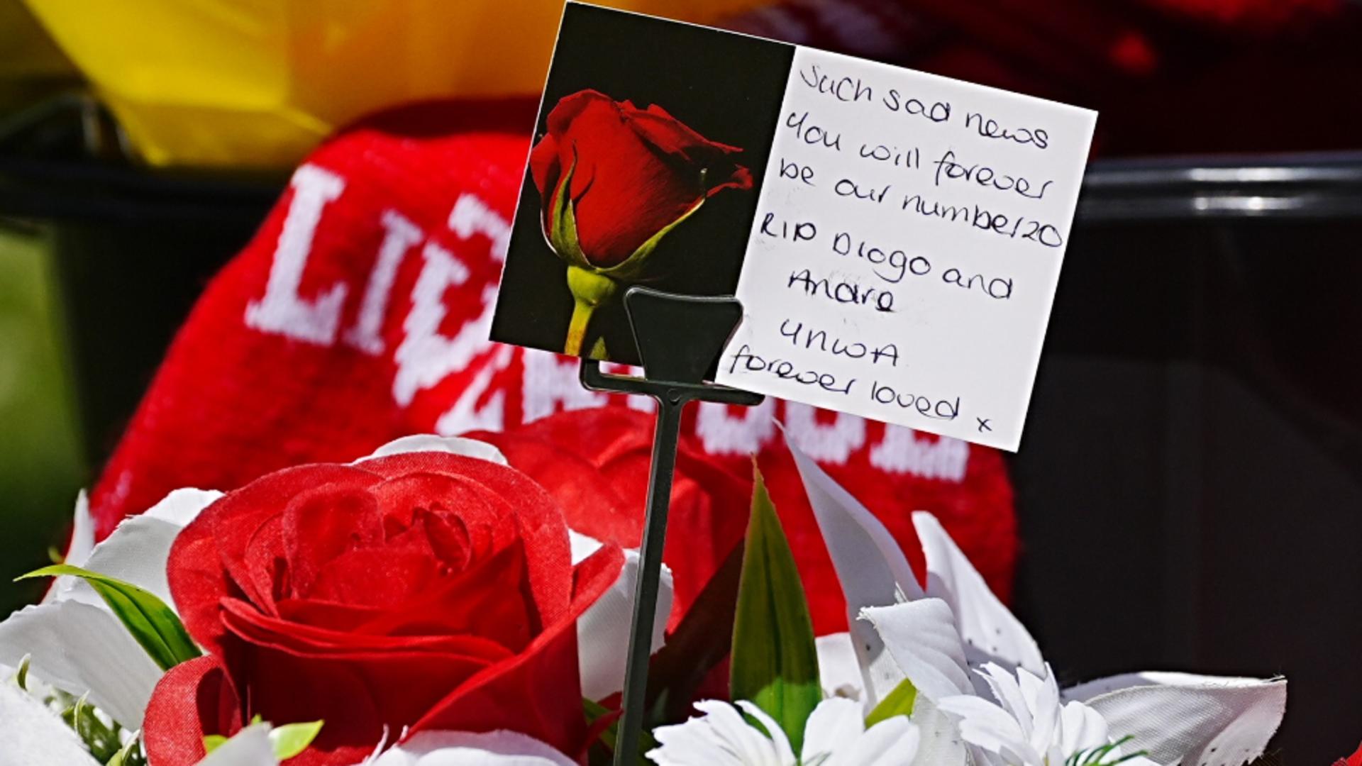 Fanii FC Liverpool i-au adus un ultim omagiu fostei vedete. Foto/Profimedia