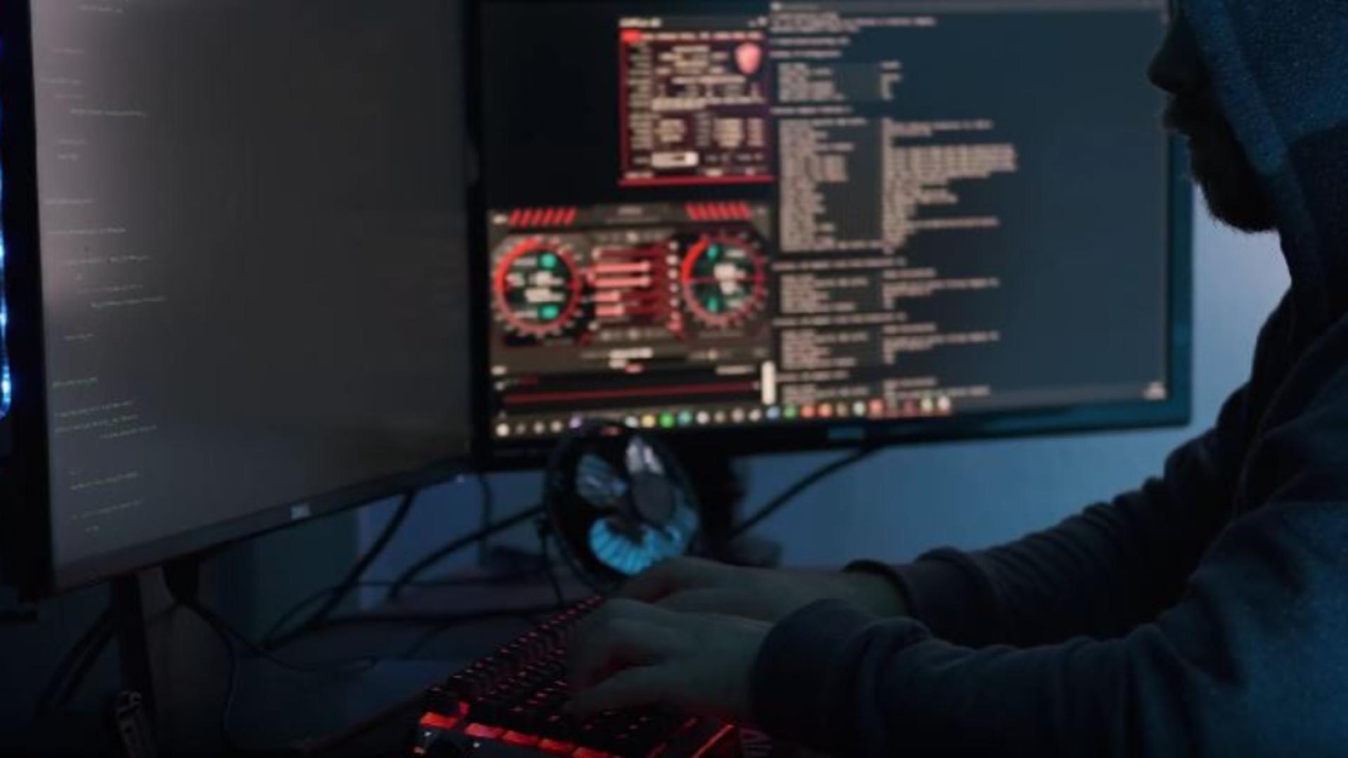 Escrocherie digitală: un tânăr de 18 ani a făcut un sistem de burse școlare