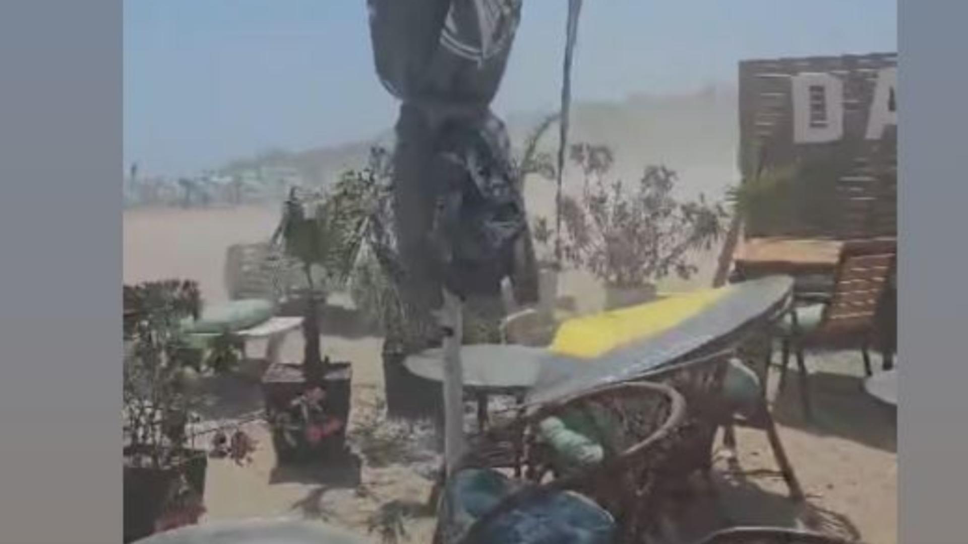 Furtuni de nisip la Eforie Sud