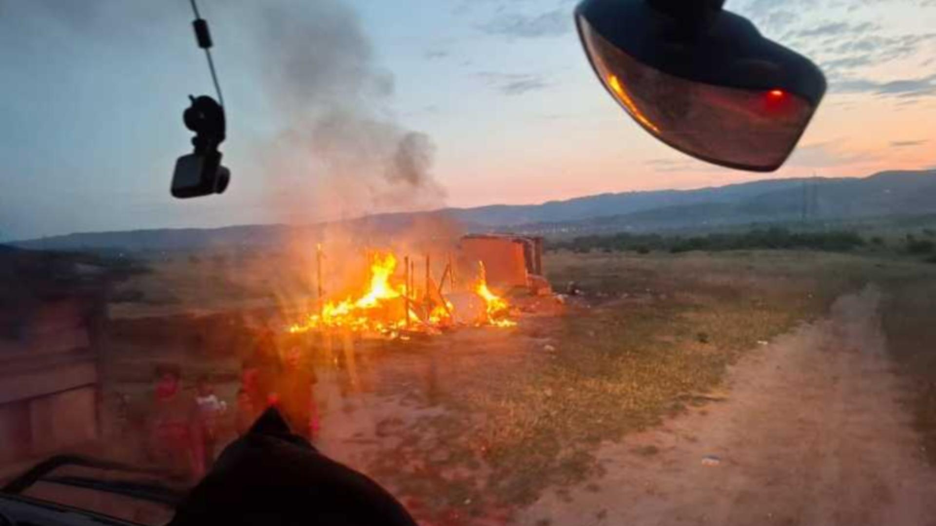 Bebeluș decedat în urma unui incendiu. FOTO: ISU Bihor 