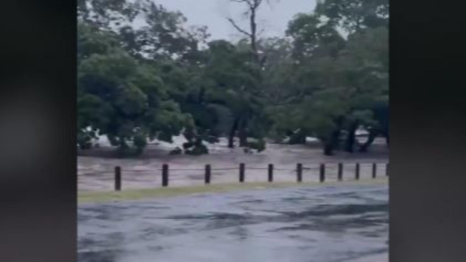 Inundații devastatoare: cel puțin 24 de morți și zeci de dispăruți