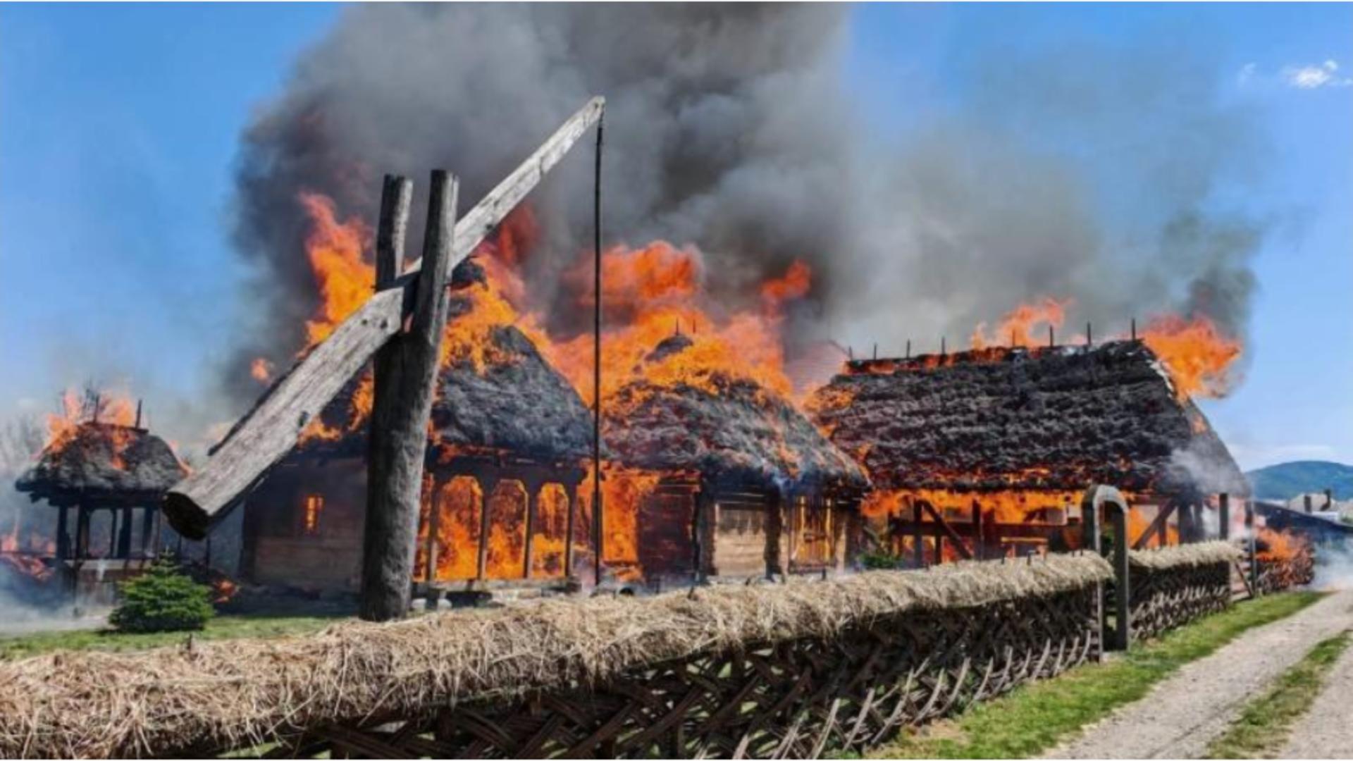 ”Casa Lupuţ” distusă într-un incendiu