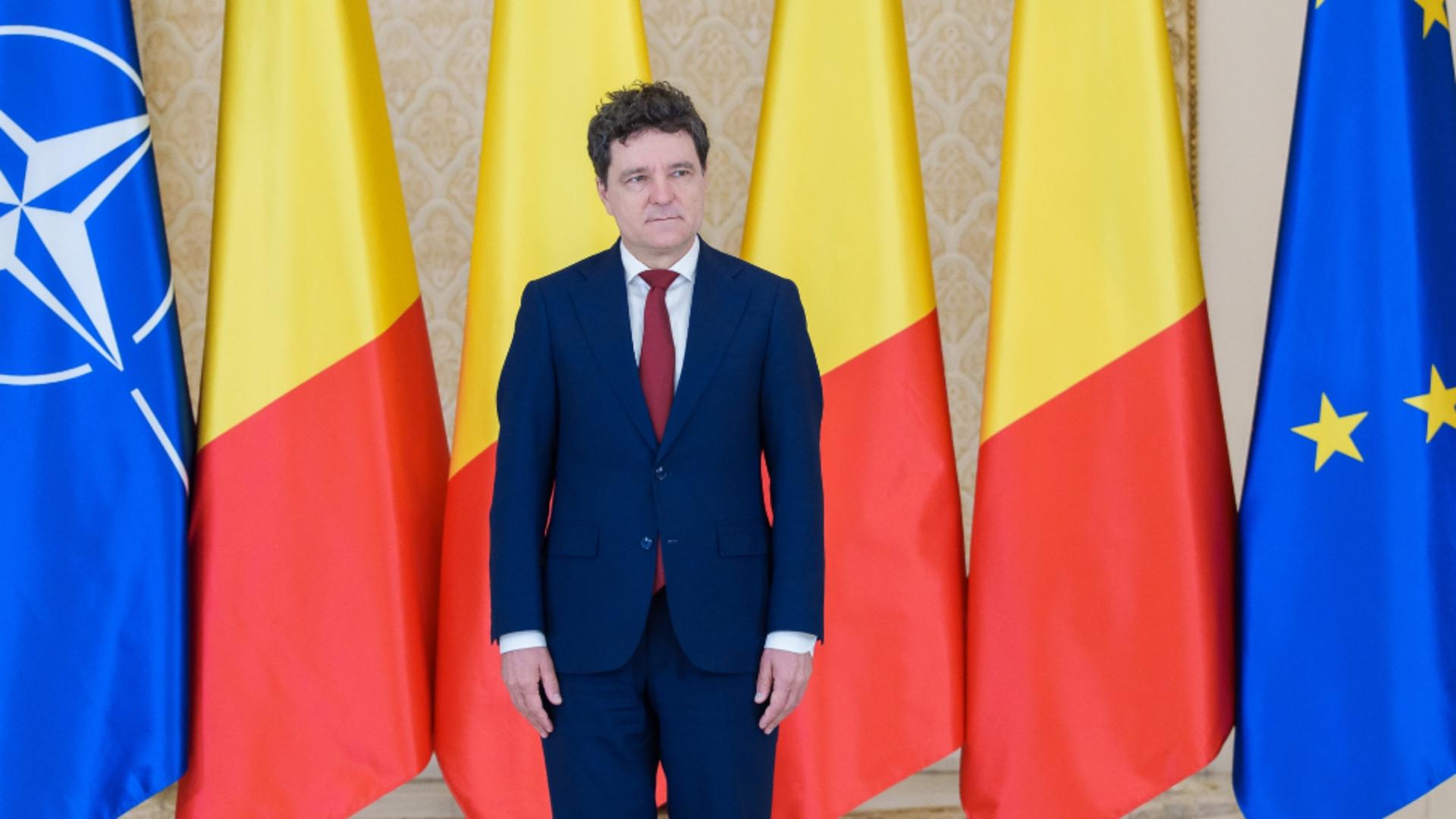 Nicuşor Dan nu intenționează să ăși reducă salariul. FOTO: presidency 