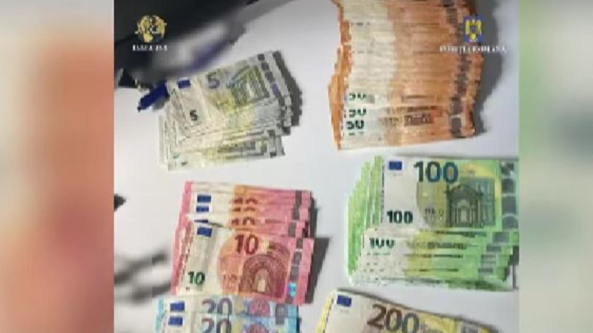 Rețea de fraudă informatică descoperită în România: peste 250 de persoane, anchetate pentru escrocherii internaționale. 6 call-centere înființate pentru a păcăli străini