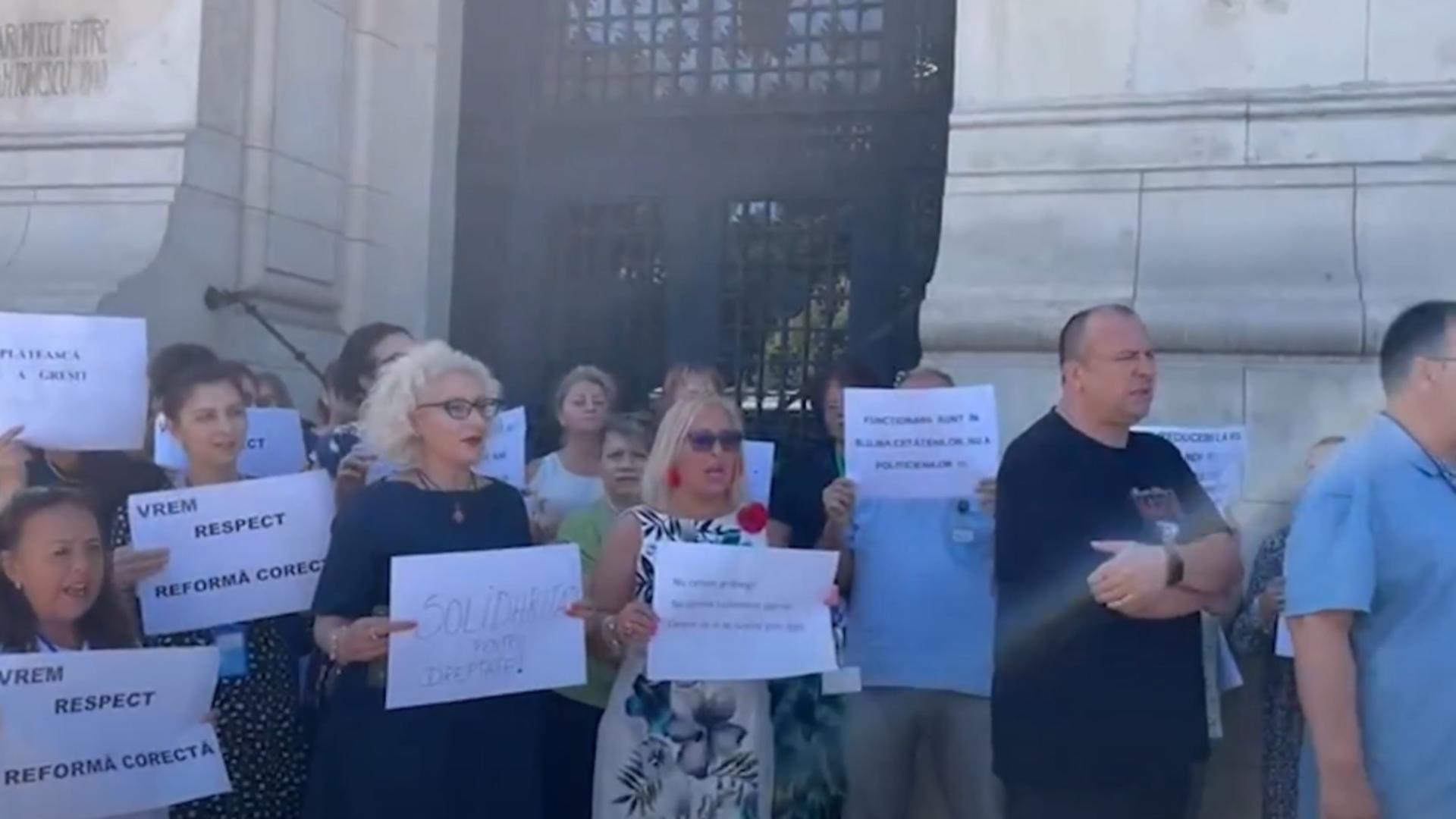 Protest la Primăria Capitalei. Foto/Captură video 