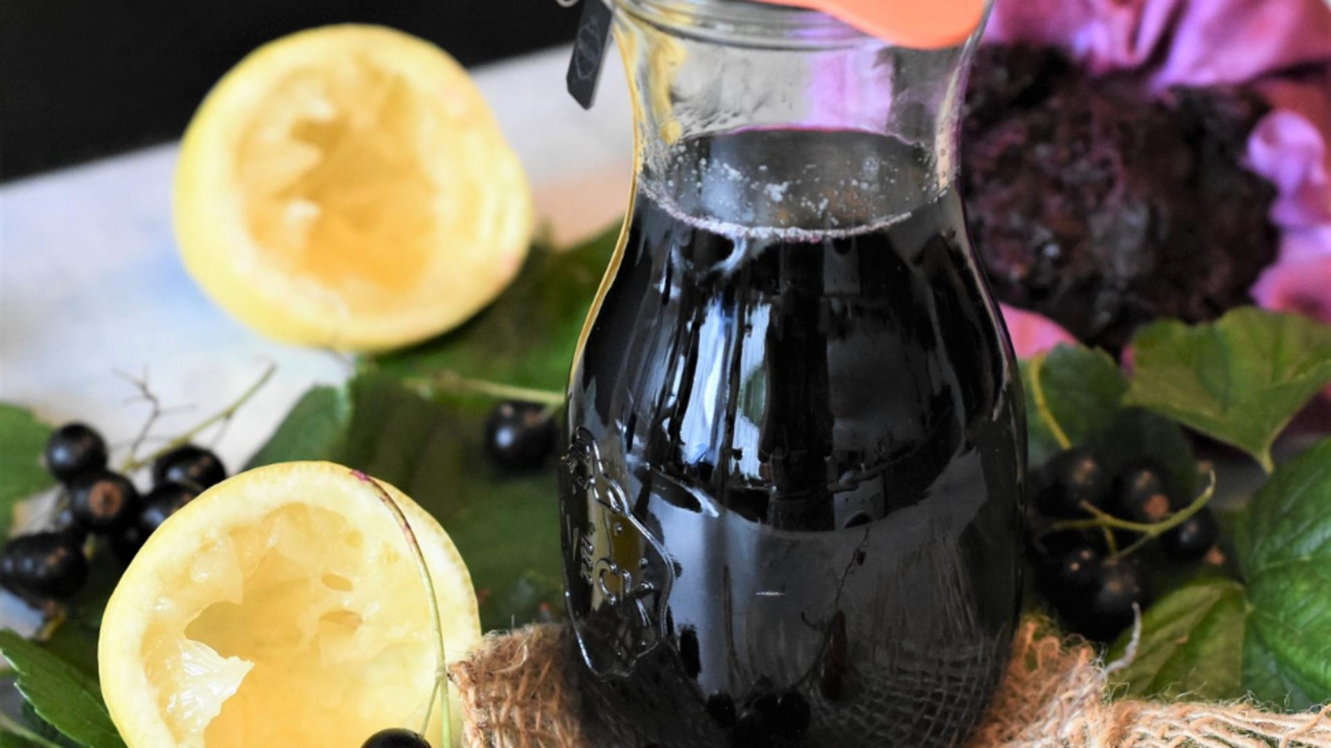 Cum să prepari cel mai bun sirop de coacăze. Rețeta bunicilor