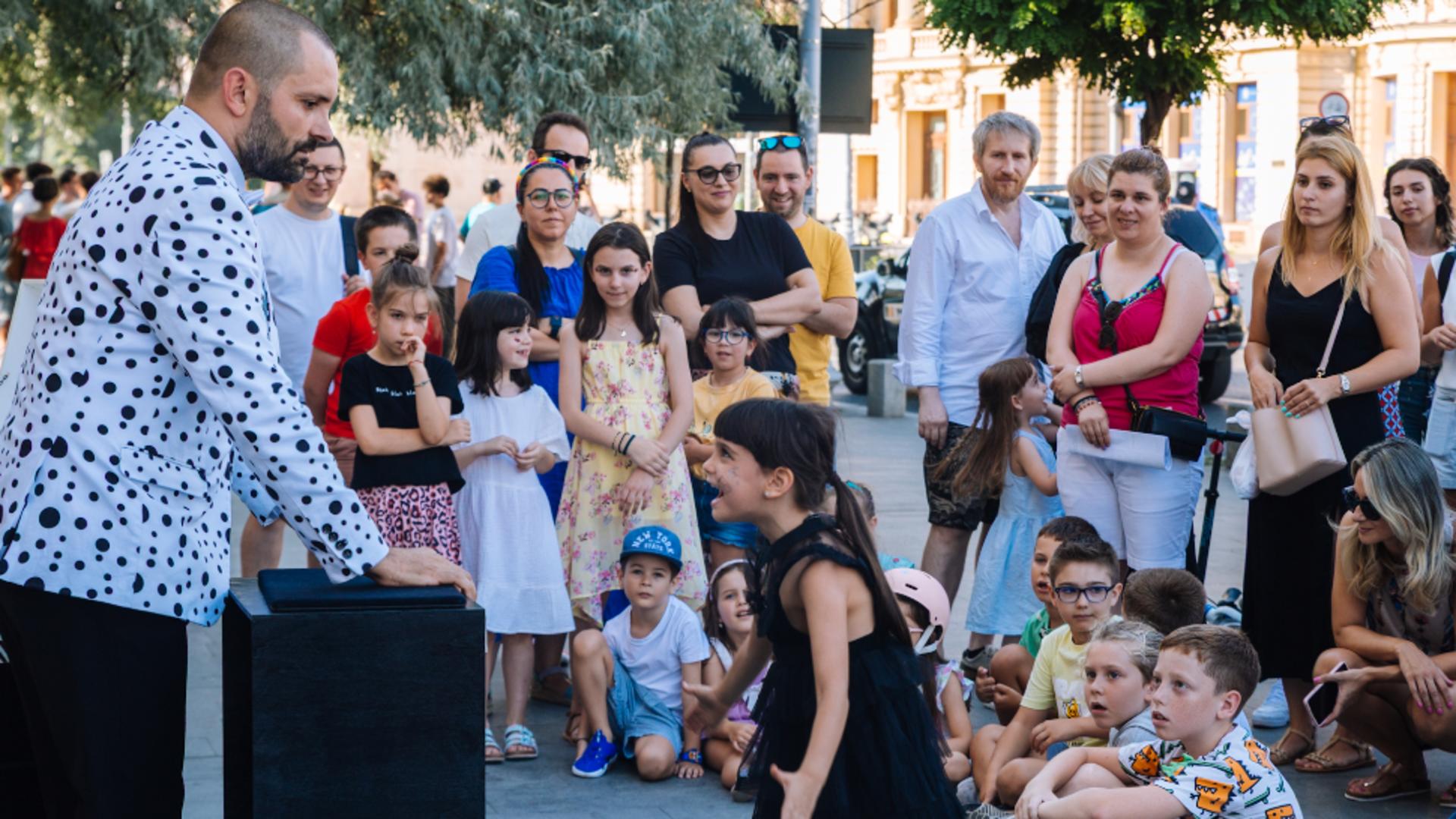 Evenimentul „Străzi deschise” are loc pe Calea Victoriei. Foto/arhivă