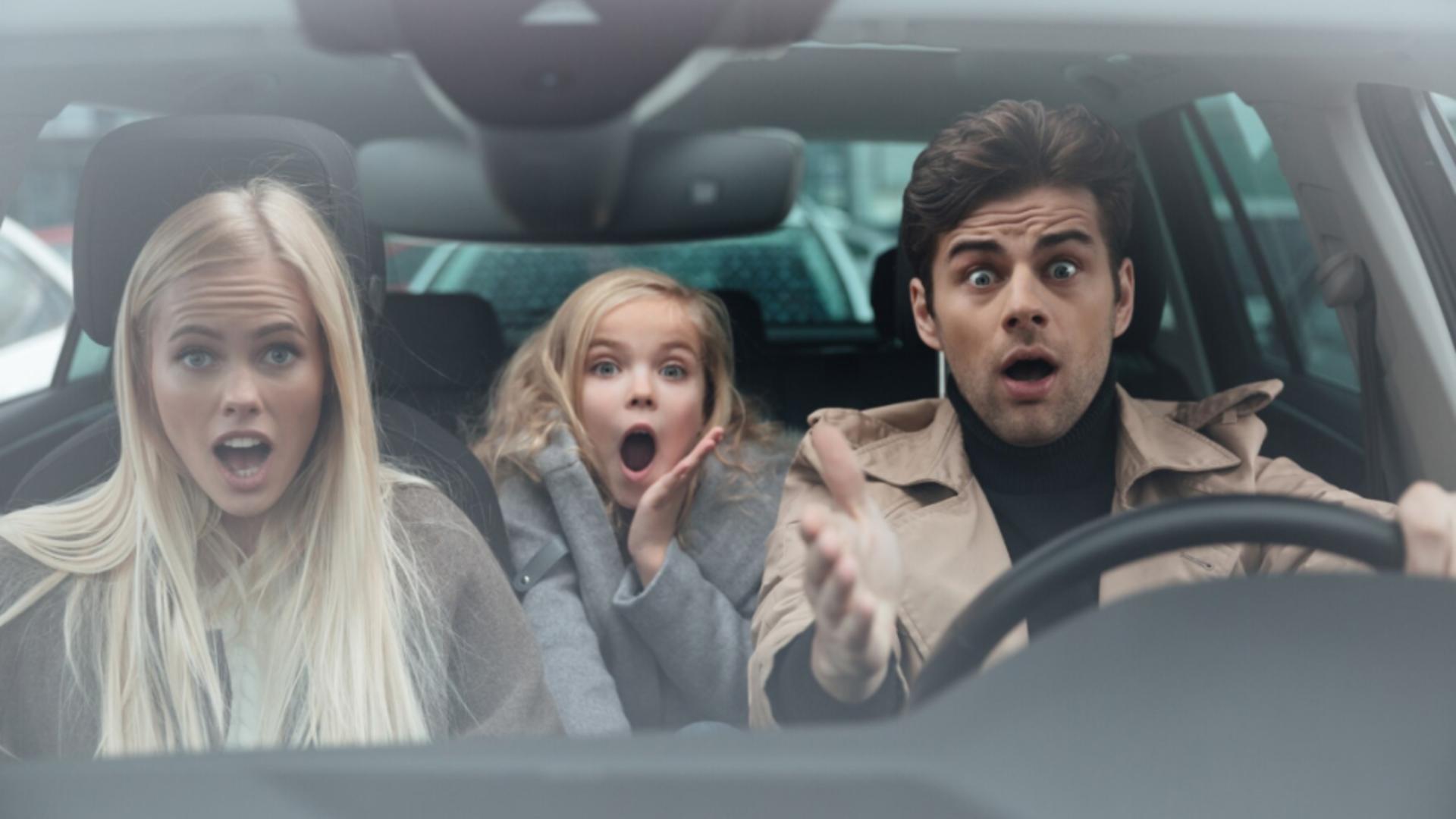 Turiștii români s-au trezit cu controale la graniță la actele pentru copii